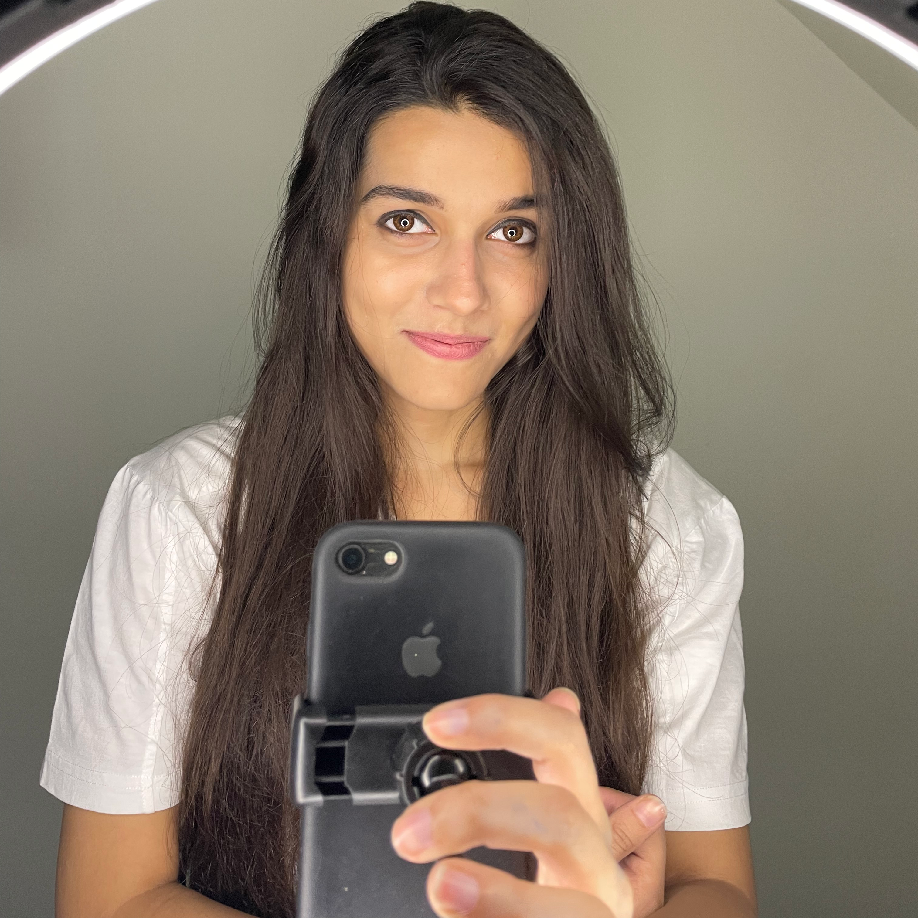SuperProfile profile picture for @shruti